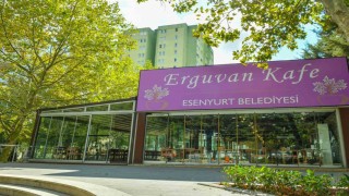 Esenyurt Belediyesi Erguvan Kafeyi hizmete açtı