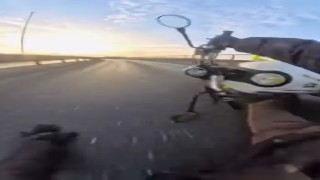 Esenyurtta motosiklet kazası kamerada