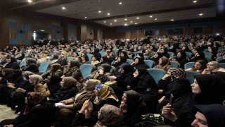 Esenyurtta sanat dolu bir akşam: Hayati İnançtan Hayata Şiirden Bakmak söyleşisi