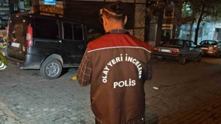 Eski eşini bıçakla yaraladı