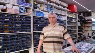 Eskişehirin son zanaatkârı: 100 yıllık dikiş makinesini bile konuşturabiliyor