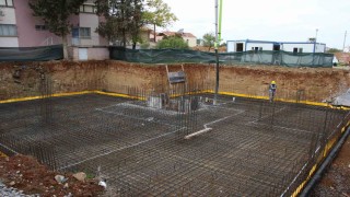 Eşmede sağlık tesisleri ve meslek yüksekokulu binası temeli atıldı