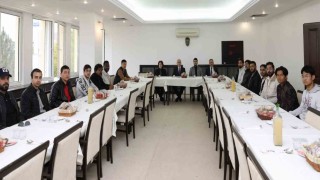 ESOGÜ yönetimi uluslararası öğrencilerle öğle yemeğinde bir araya geldi