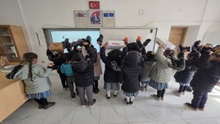 ETSOdan  ihtiyaç sahibi öğrencilere giyim yardımı