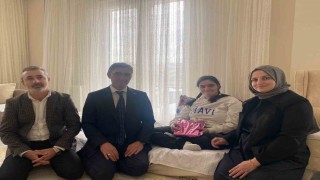 Evde eğitim hizmeti alan öğrenciye moral desteği