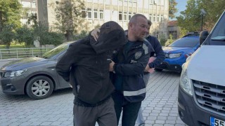 Evinde uyuşturucu ele geçirilen şahıs adliyeye sevk edildi