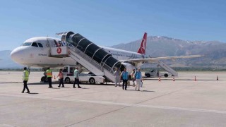 Eylül ayında Erzincan Yıldırım Akbulut Havalimanında 49 bin 906 yolcuya hizmet verildi