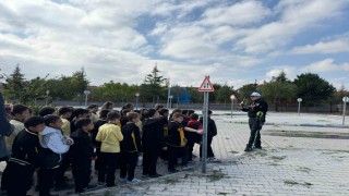 Fatih Ortaokulunda 75 öğrenciye trafik güvenliği eğitimi