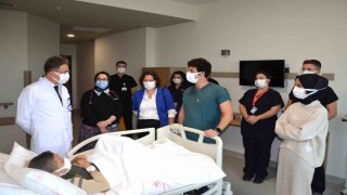 Fedakâr babadan oğluna en anlamlı hediye: 9 yaşındaki oğluna böbreğini verdi.