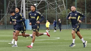Fenerbahçe, günü iki antrenmanla tamamladı
