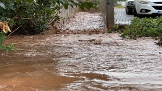 Fethiye sağanak yağışa teslim oldu