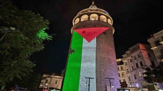 Filistin bayrağı Galata Kulesine yansıtıldı