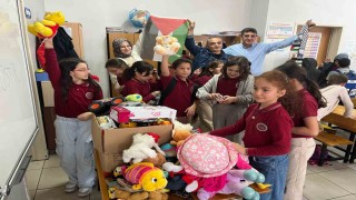 Filistindeki kardeşlerini unutmadılar