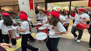 Forum Trabzonda coşkulu Cumhuriyet Bayramı kutlaması