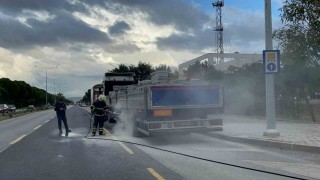 Freni tutmayan TIRın balataları yandı