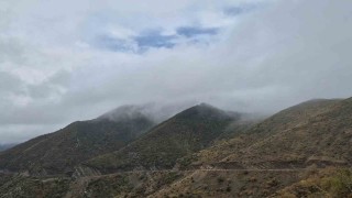 Ganos Dağı sisle kaplandı: Uçmakdere ve Yeniköy bulutların arasında kaldı