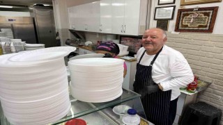 Gariban pilavcısı ‘Haluk Baba öğrencilerin ve dar gelirlilerin uğrak noktası