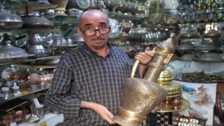 Gaziantepte ilmek ilmek işlenen bakır ibrikler 100 bin TLye satılıyor