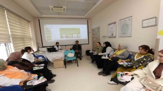 Gebe okulunda diş sağlığı eğitimi