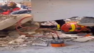 Gebzedeki enkazın altından umudun çığlığı böyle yükseldi