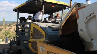 Gedizin Arıca köyünde yıllardır beklenen yol tamamlandı