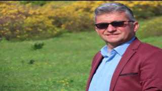 Gemlikte sahnede kalp krizi geçiren Giresunlu sanatçı hayatını kaybetti