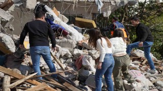 Gerçeğini aratmayan tatbikat: Rolünü o kadar benimsedi ki tatbikat bitse de sürdürdü