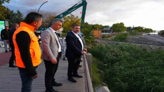 Gölbaşı Belediyesinden doğaya nefes: Mogan Gölünde 2. Etap temizlik çalışmaları başladı