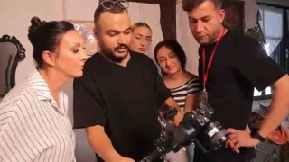 Güllünün son klibinin kamera arkası görüntüleri ortaya çıktı