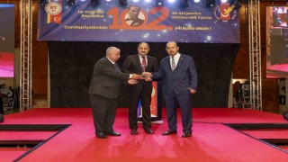 Gülpınara  Yılın en başarılı belediye başkanı ödülü