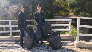 Gümüşhanede üniversite öğrencileri Harşit Çayını çöplerden arındırdı