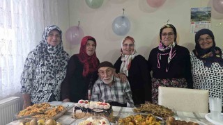 Hacı Hasan Dedenin 95. yaş gününü böyle kutladılar