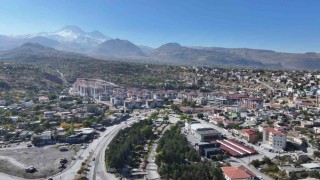 Hacılarda son rötuşlar: Konutlar kışa kalmayacak