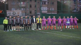 Hastane çalışanları halı sahada ter döktü