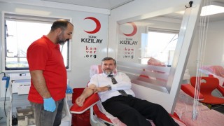 Hatay müftülüğü ve Kızılay iş birliğinde kan bağış kampanyası düzenledi
