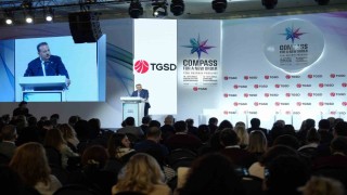 Hazır giyim ve tekstil istihdamın sigortasıdır