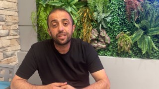 Hediyelik eşya satan dükkana girmekten çekinen kadın ile vatandaşın gülümseten diyaloğu