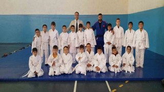 Hınısta judo atağı
