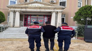 Hırsızlık suçundan aranıyordu, yakalandı