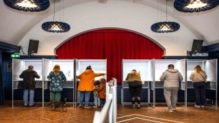 Hollanda Seçimlerinde D66 Partisi Önde Tamamladı