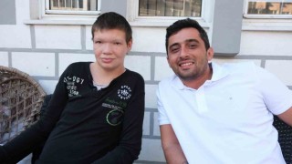 İHAnın haberi ses getirdi: Cam kemik hastası genç, akülü sandalyesine kavuştu