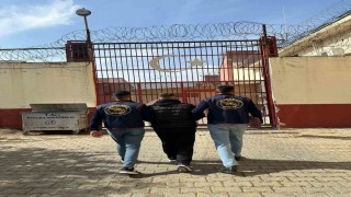 İki ayrı suçtan aranan şahıs operasyonla yakalandı