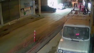 İki grup arasında kavga çıktı, o anlar kameraya yansıdı