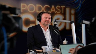 İngiliz yazardan duygusal mesaj: Çocuklar barış içinde büyümeli