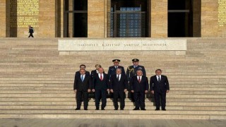 İngiltere Başbakanı Starmer, Anıtkabiri ziyaret etti