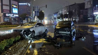 Işık ihlali kazayı beraberinde getirdi