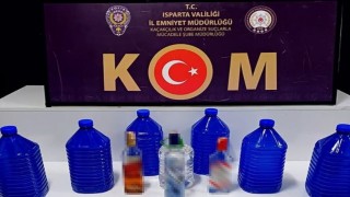 Ispartada 33,5 litre kaçak alkol ve elektronik cihaz yakalandı