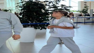 İsrail, Filoya Katılan Aktivistleri Sınır Dışı Etti