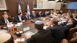 İsrail hükümeti Gazze Şeridinde kalıcı barış sağlanmasını öngören Gazze Planının ilk aşamasını onayladı