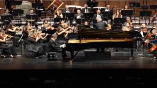 İstanbul Devlet Senfoni Orkestrası DenizBank Konserleri sanat sezonunu açtı